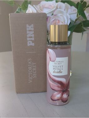 New Victoria's Secret Velvet Petals Briele fragrance mist 8 oz